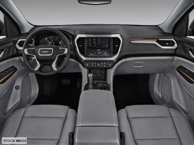 GMC Acadia 2017 photo 2